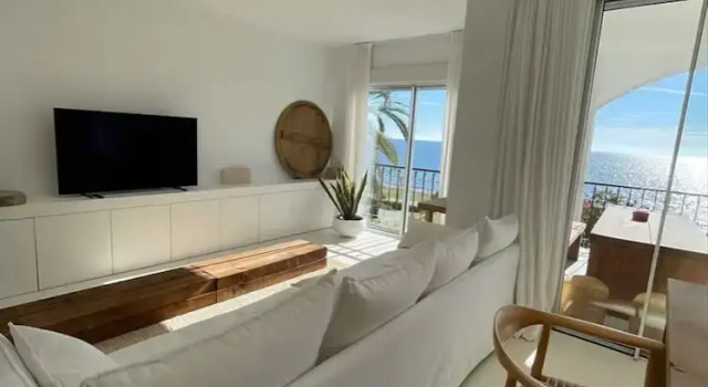La Petite For t Seaview Flat in Marbella