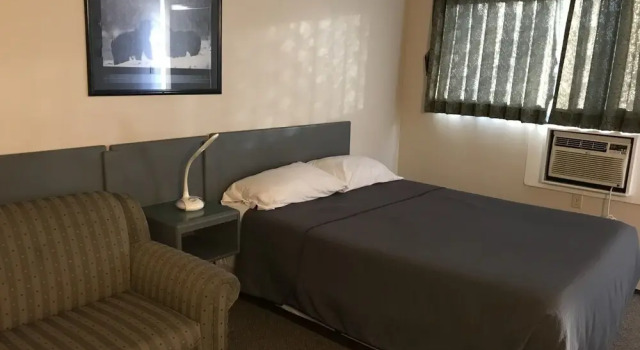 Plains Motor Inn, Rezervovat Mini-hotel Stettler 