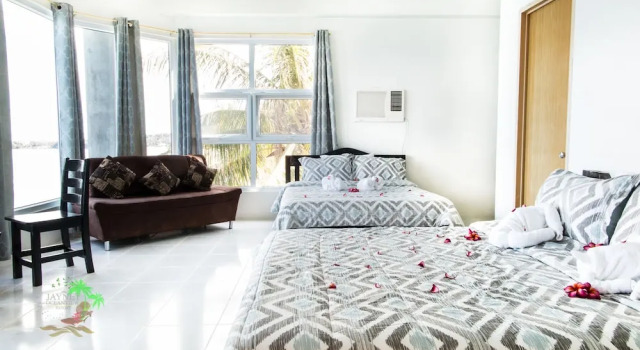 Standardowy czteroosobowy rodzinny pokój z widokiem na ocean Jaynet Oceanview Resort
