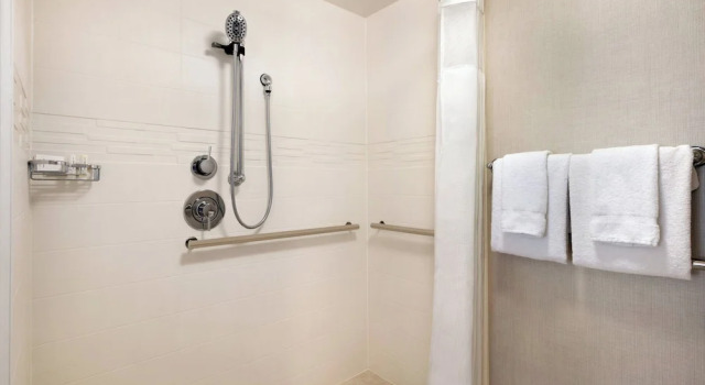 Люкс c 1 комнатой с видом на город Residence Inn by Marriott Baltimore Downtown/ Inner Harbor