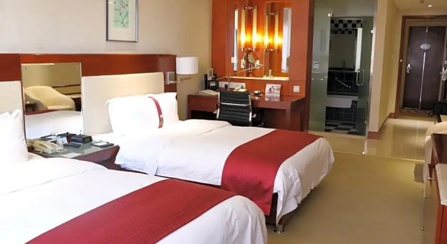 Четырёхместный номер Deluxe Holiday Inn Hohhot