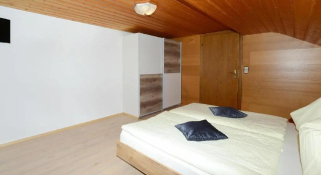 Bauernhof Madlener Claudia, Rezerwuj Hotel Hotele w Bregenzerwald z parkingiem, Parking