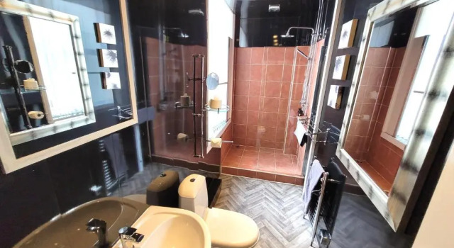 Коттедж The Bromley Central Holiday Home