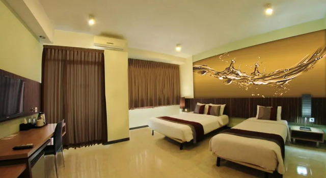 Simply Valore Hotel