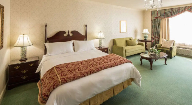 Bristol Hotel, Boutique Collection