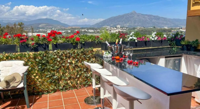 62 - Penthouse in Los Almendros with fantastic vie
