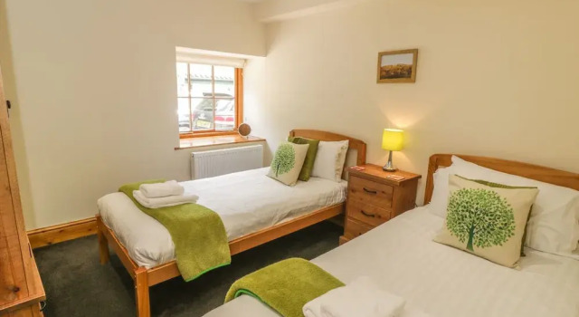 Little Byre Cottage, Book Feriehus Hoteller i Yorkshire Moors med parkering, Parkering