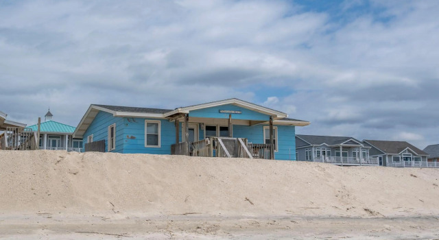 Cabana Boy by Oak Island Accommodations
