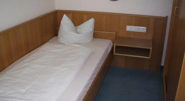 Трёхместный номер Standard Hotel Apollo