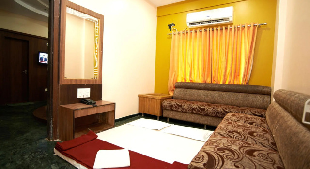 Hotel Three G, Забронировать Отель Отели штата Махараштры 3 звезды, 3*