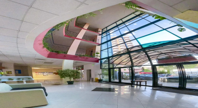 Flamingo Beach Hotel, Забронировать Отель Отели Солнечного берега с парковкой, рядом с Танцевальный клуб Den Glade Viking, Парковка
