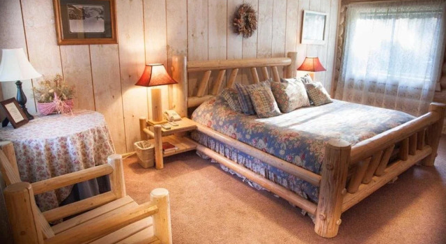 Bonners Ferry Log Inn, Reservar Hotel Bonners Ferry Idaho