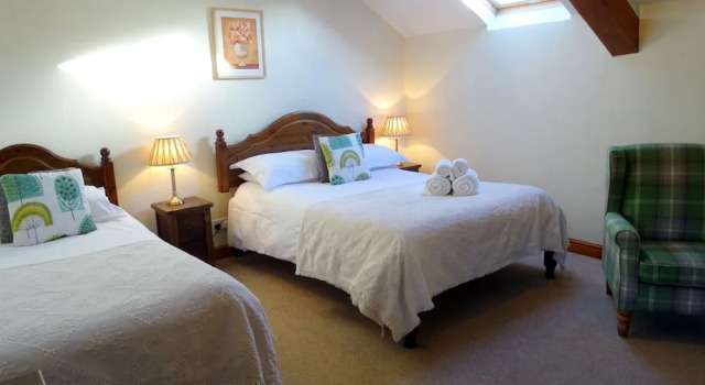 Kellah Farm B&B & Cottages, Забронировать Фермерский дом Отели Шотландских границ с парковкой, Парковка