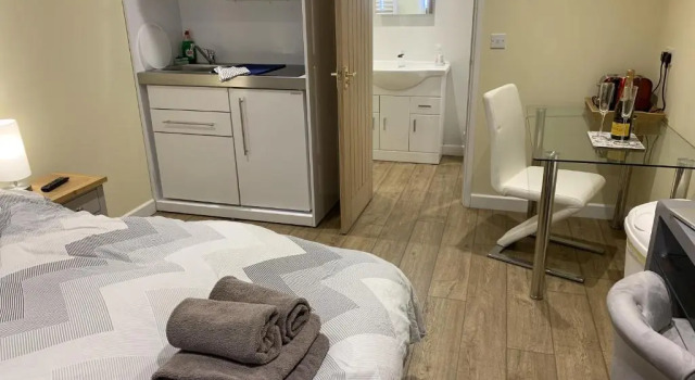Southernwood - Garden Lodge 11, Забронировать Отель Отели в центре Дидкот, в центре