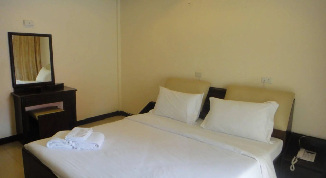 SVAH Boutique Hotel Patong, Забронировать Хостел Патонг-Бич остров Пхукет
