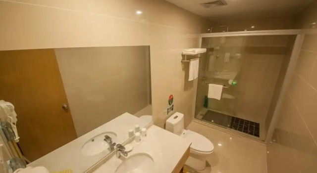 Двухместный люкс GreenTree Inn Suzhou Industrial Park Xinglong St Express Hotel