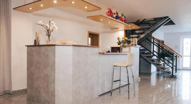Penzion Solid Spa, Rezerwuj Ośrodek wypoczynkowy Hotele w Central Bohemia z parkingiem, Parking