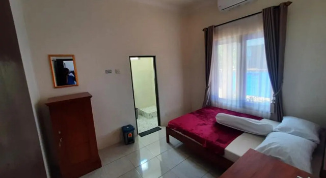 999 KHS Homestay, Book Bed and Breakfast 4-Star Hotels in Ketapang, 4*