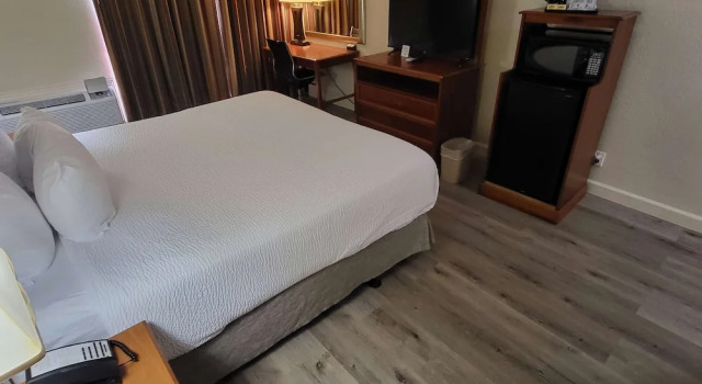 Двухместный номер Ramada by Wyndham Houston Intercontinental Airport East