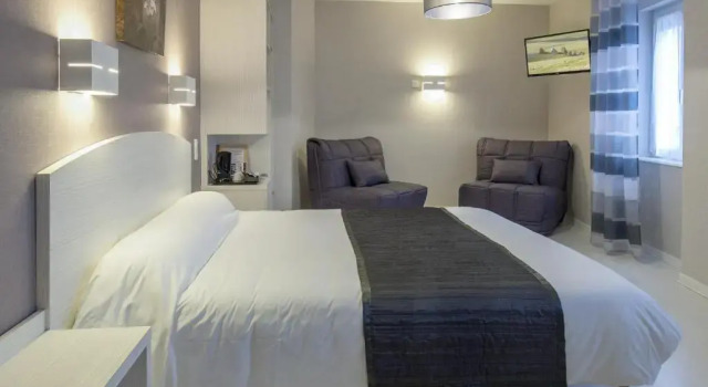 Номер Superior Logis Hôtel Restaurant Cazes Arazat