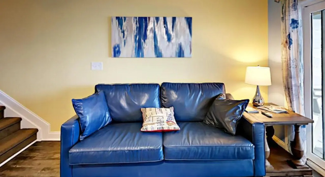 Put-in-Bay Waterfront Condo #211, Buchen Sie Hotel Hotels in Lake Erie Islands mit Parkplatz, Parkplätze