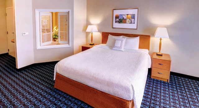 Двухместный люкс c 1 комнатой Fairfield Inn & Suites by Marriott Wausau