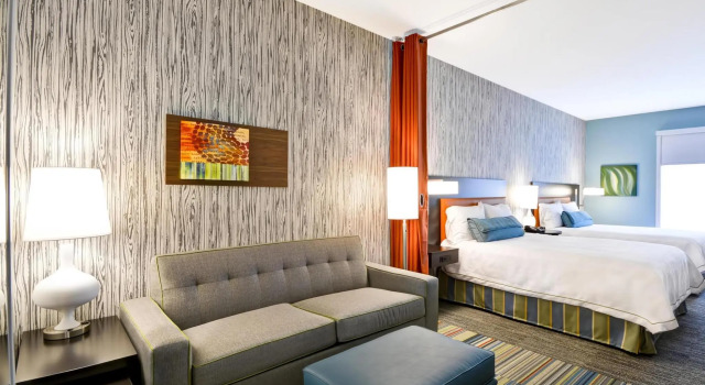 Кровать в общем номере Home2 Suites By Hilton Evansville