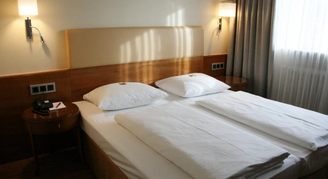 Четырёхместный номер Standard с 2 комнатами Dürer-Hotel