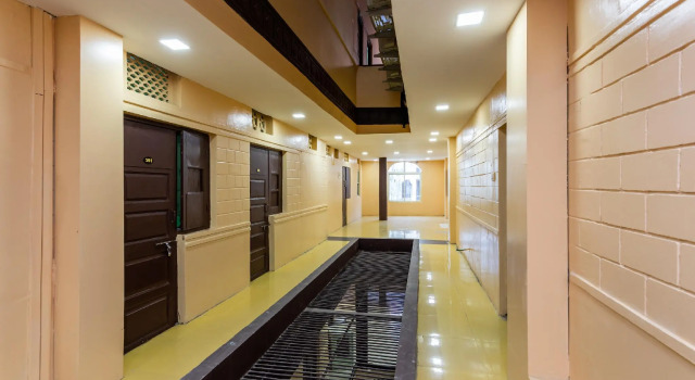 SPOT ON 36557 Hotel Sawera, Забронировать Отель Отели штата Махараштры 3 звезды, 3*