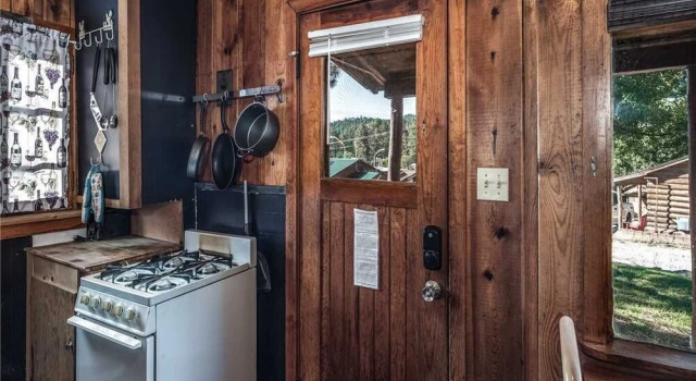 Apache Village 4, King Studio, Midtown, Sleeps 2, Varaa Hotelli Ruidoso New Mexico