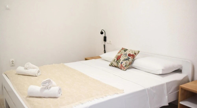 Awesome Apartment in Makarska With Wifi and 1 Bedrooms, Забронировать Апартаменты/квартира Апартаменты Макарска, рядом с Набережная Рива (Макарска), Апартаменты/квартира