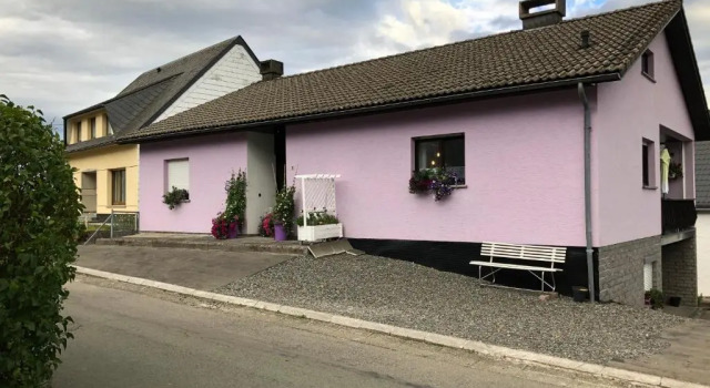 Haus Zissi, Забронировать Отель Бург-Ройланд Oost Kantons