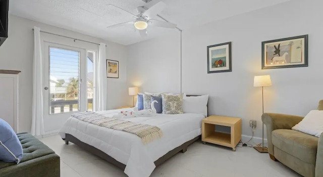 21591 Waterfront Duplex With Pool And Spa 2 Bedroom Condo