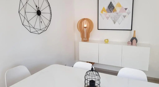 appartement T3 terrasse vue mer pieds dans l eau, Varaa Huoneisto Propriano 