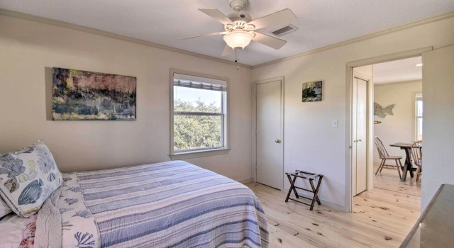 Коттедж Gulf Shores Rental w/ Large Porch - Walk to Beach