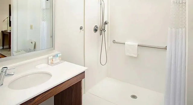 Студия Hampton Inn & Suites Denton