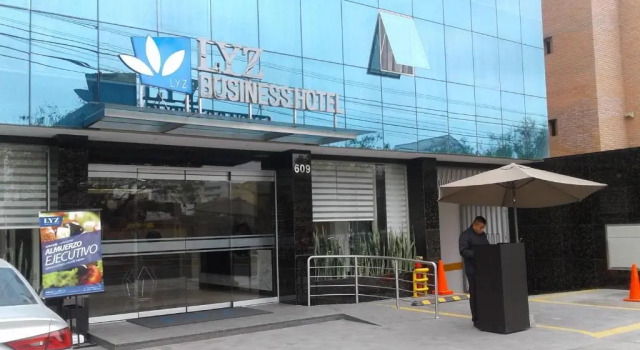 LYZ Business Hotel