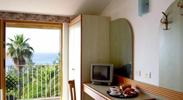 Семейный номер Standard Cala Petrosa Resort