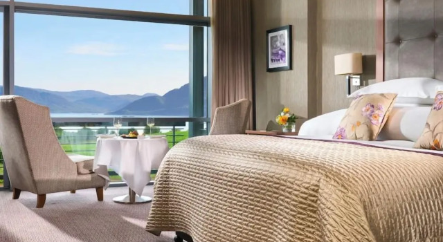 Семейный номер Standard с видом на озеро Aghadoe Heights Hotel & Spa