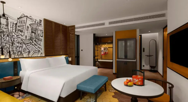 Люкс Hotel Indigo Saigon the City by IHG