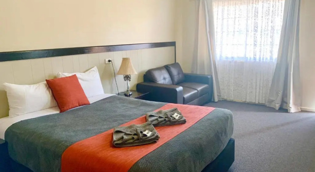 Номер Deluxe Gilgandra Motel