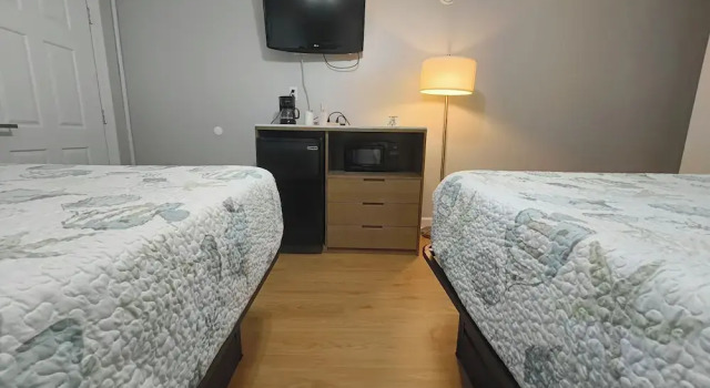 Четырёхместный номер Standard Sand Dollar Motel