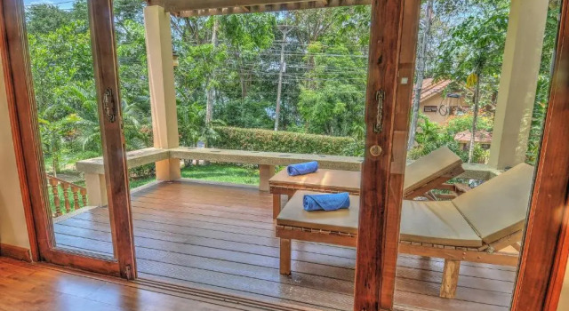 Бунгало Khanom Hill Resort