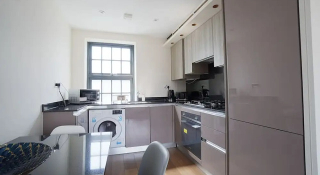 Апартаменты Cool Kings Cross Apartment OM5