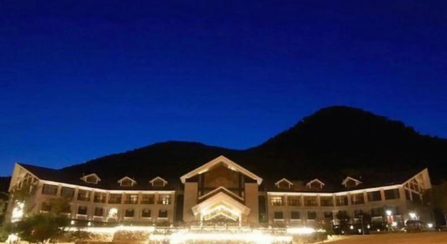 Yixing Yangxian Lake Junlai Hotel Co., Ltd., Varaa Hotelli SPA-hotellit kohteessa Wuxi, SPA