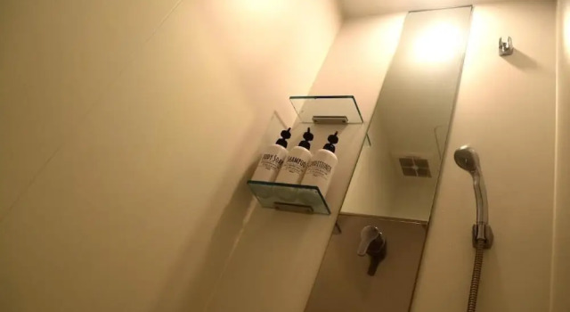 Кровать в общем номере (женский номер) Guest House Golden Mile Hostel