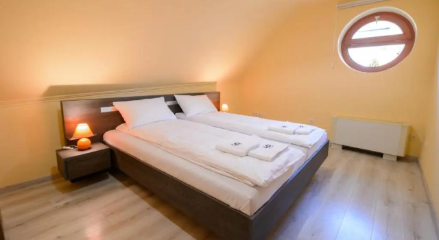 Апартаменты с 2 комнатами HR Apartmanház