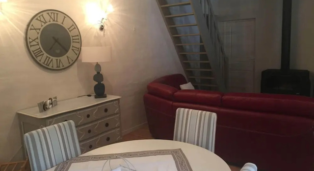 Holiday Home Montaigu-de-Quercy Lake, Book Villa Cottages in Tarn-et-Garonne, Cottage