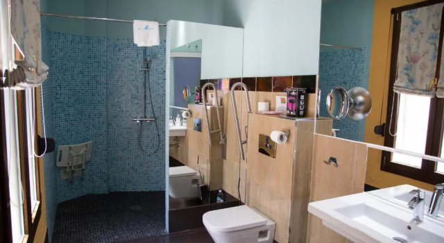 Студия Deluxe Palacio Sirvente Mieres - PARKING GRATUITO