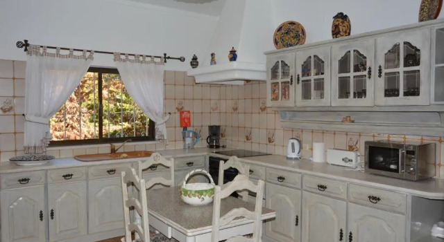 Вилла Villa Paraiso - 4 Bedrooms and pool